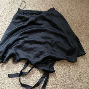 urban outfitters Tie flowy skirt, black small